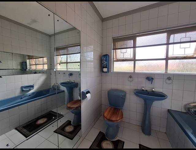 4 BEDROOM HOUSE TO LET IN MANORS